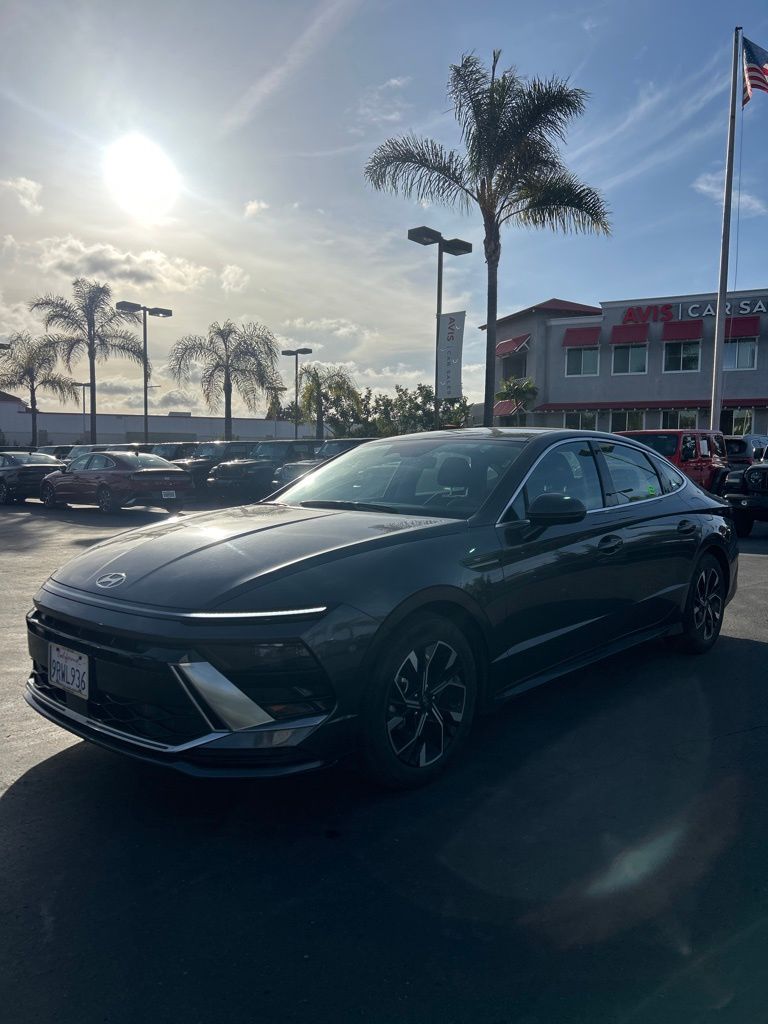 2025 Hyundai Sonata SEL's photo