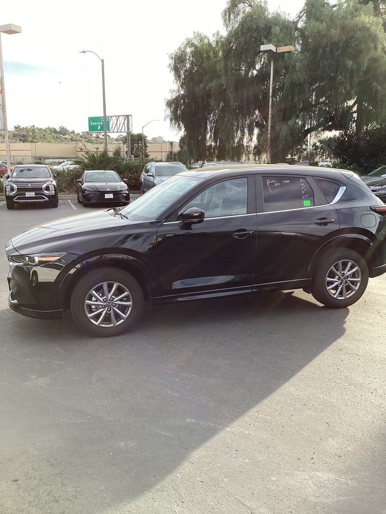 Thumbnail: 2025 Mazda CX-5 - 1