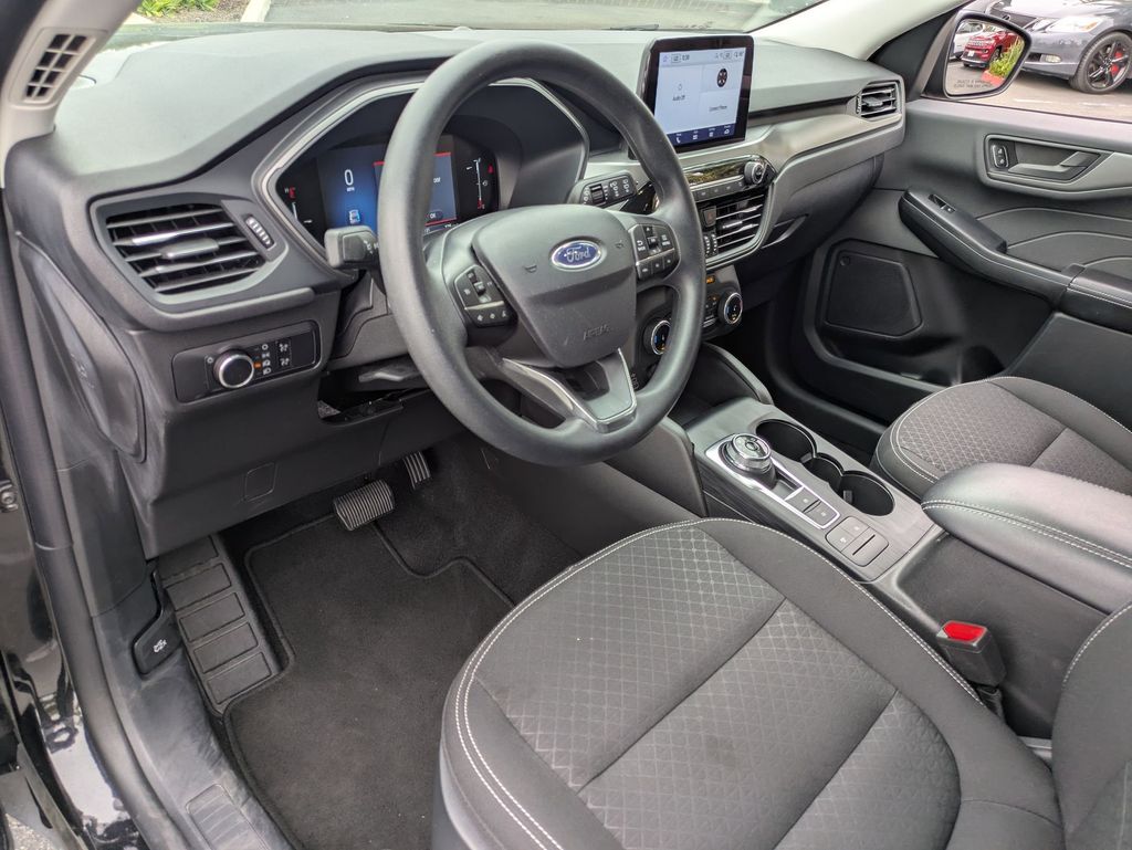 Thumbnail: 2025 Ford Escape - 17