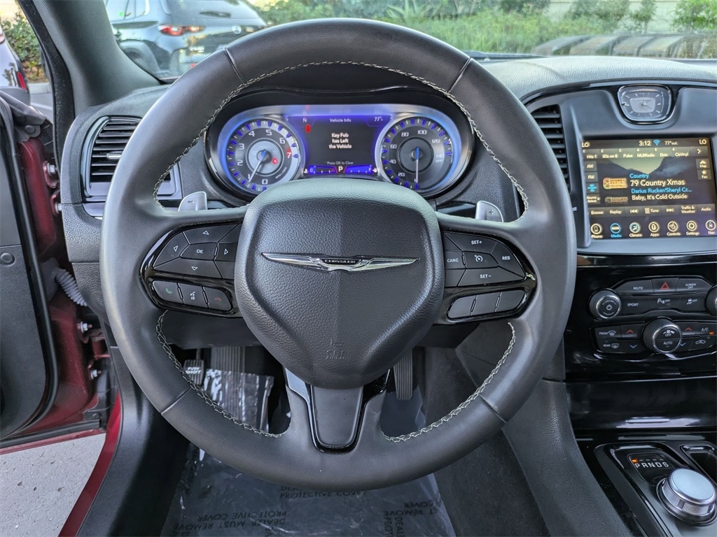 Thumbnail: 2023 Chrysler 300 - 18