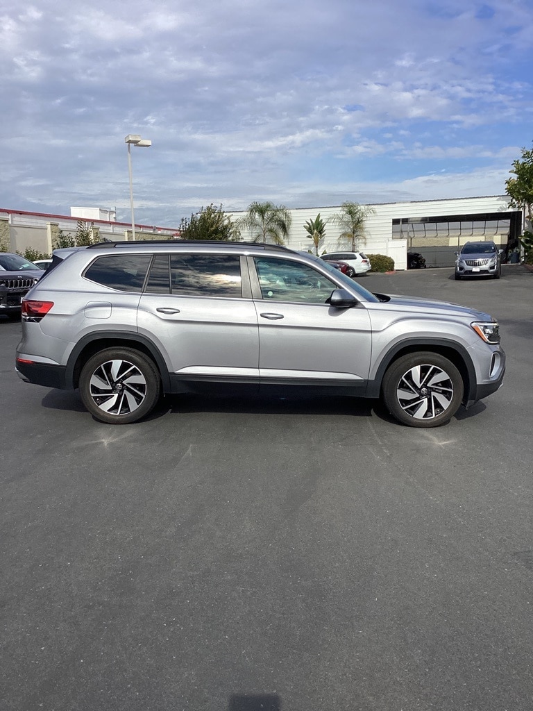 Thumbnail: 2024 Volkswagen Atlas - 2