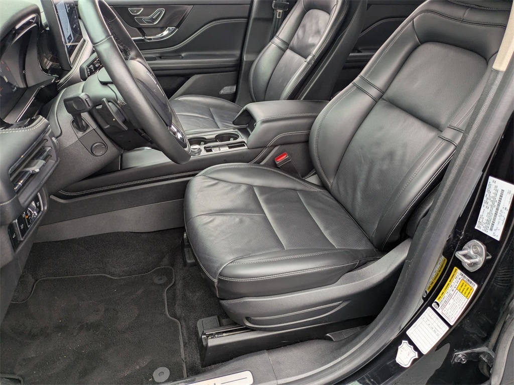 Thumbnail: 2024 Lincoln Corsair - 14