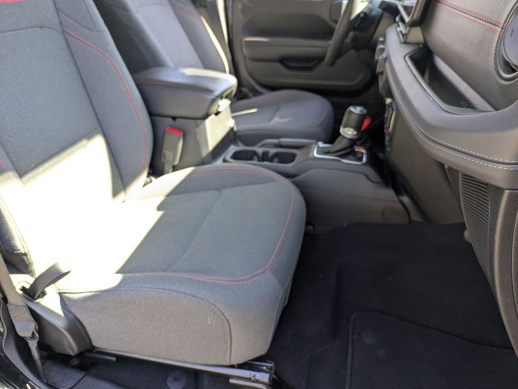 Thumbnail: 2025 Jeep Wrangler - 29