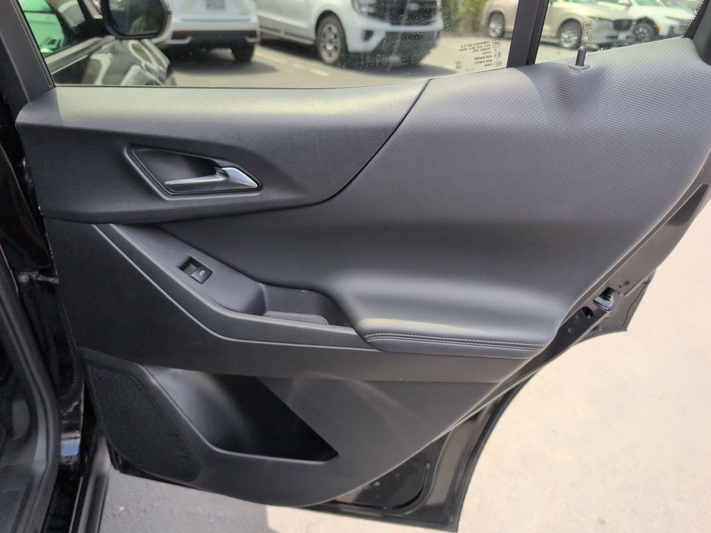 Thumbnail: 2025 Chevrolet Equinox - 34