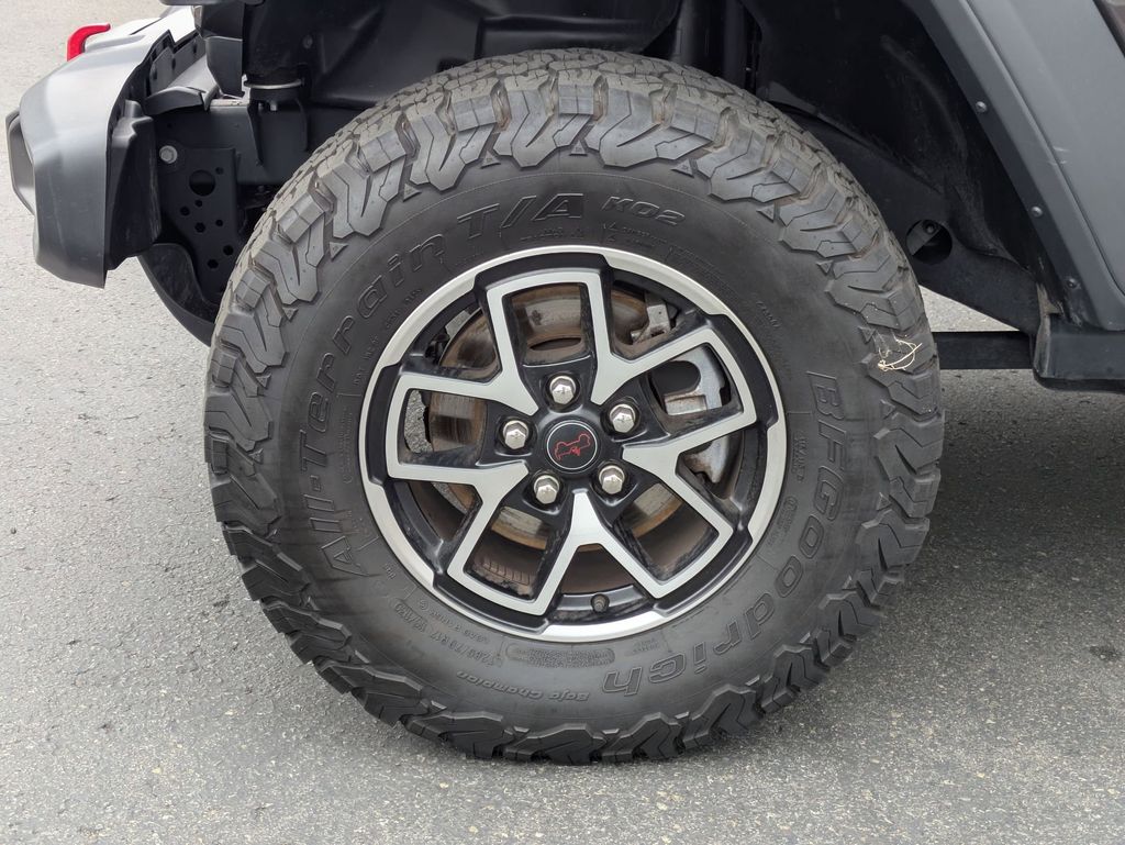 Thumbnail: 2025 Jeep Wrangler - 13