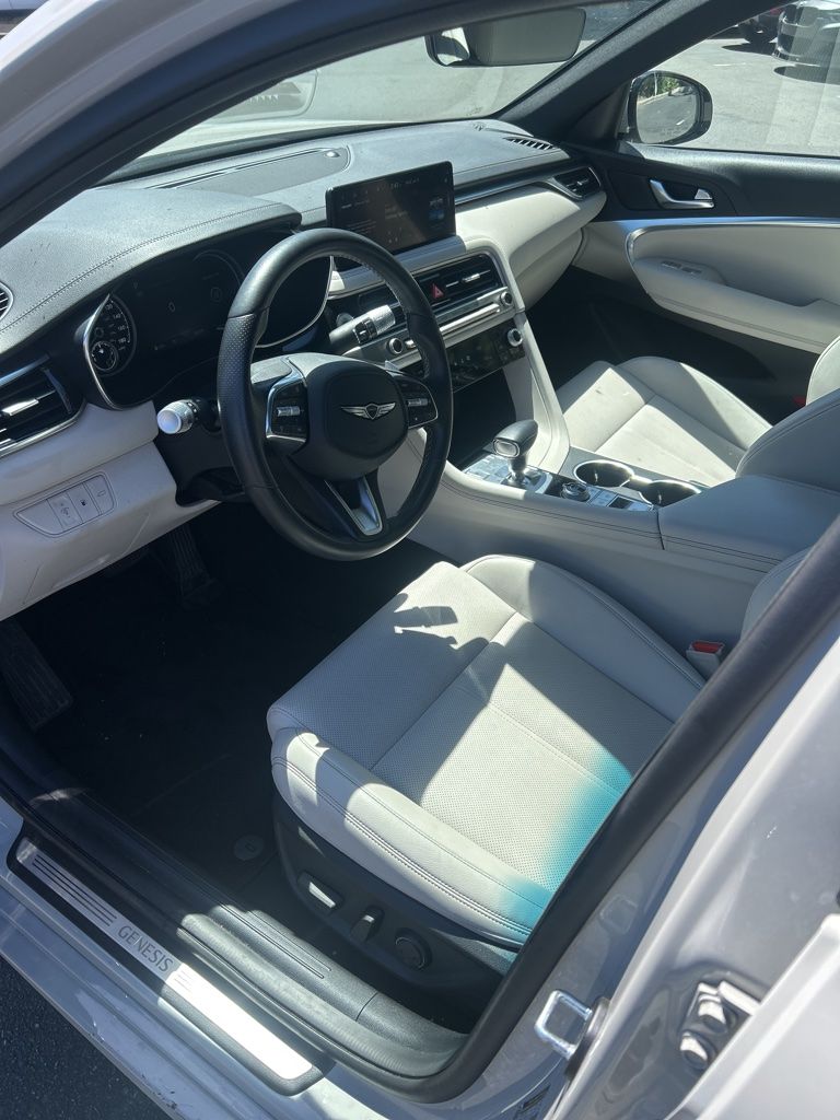 Thumbnail: 2025 Genesis G70 - 8
