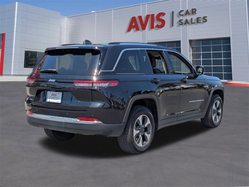 Thumbnail: 2023 Jeep Grand Cherokee - 6
