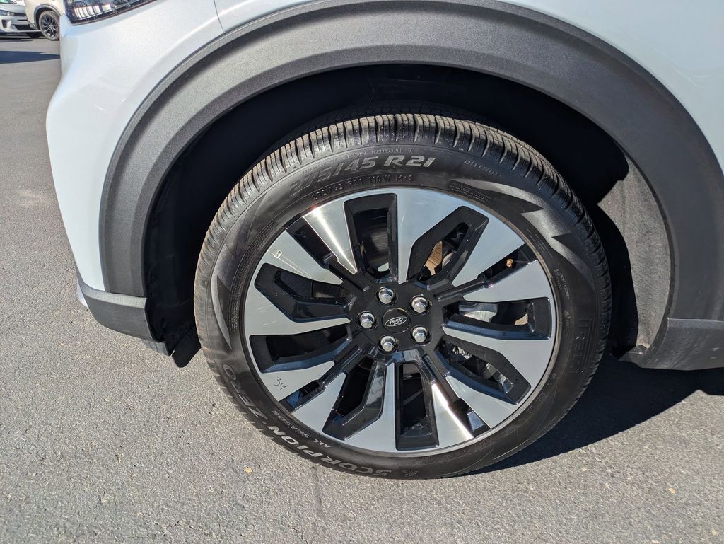 Thumbnail: 2025 Ford Explorer - 13