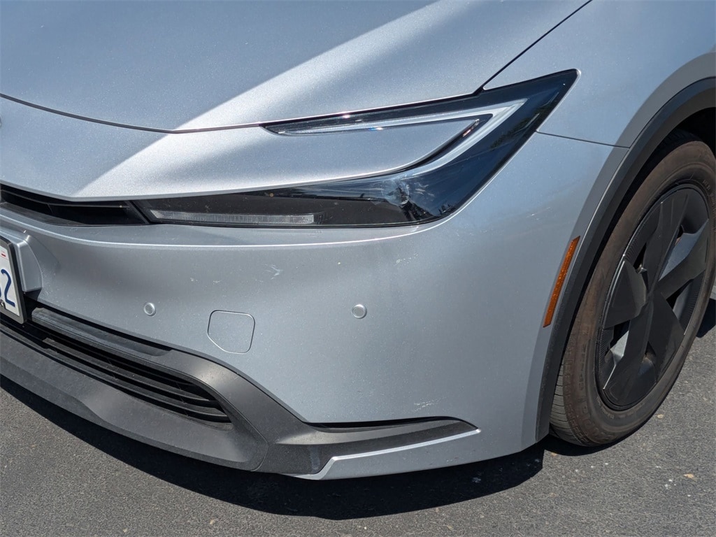 Thumbnail: 2025 Toyota Prius - 11