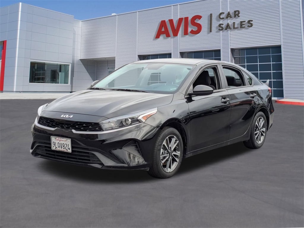 2024 Kia Forte LXS's photo