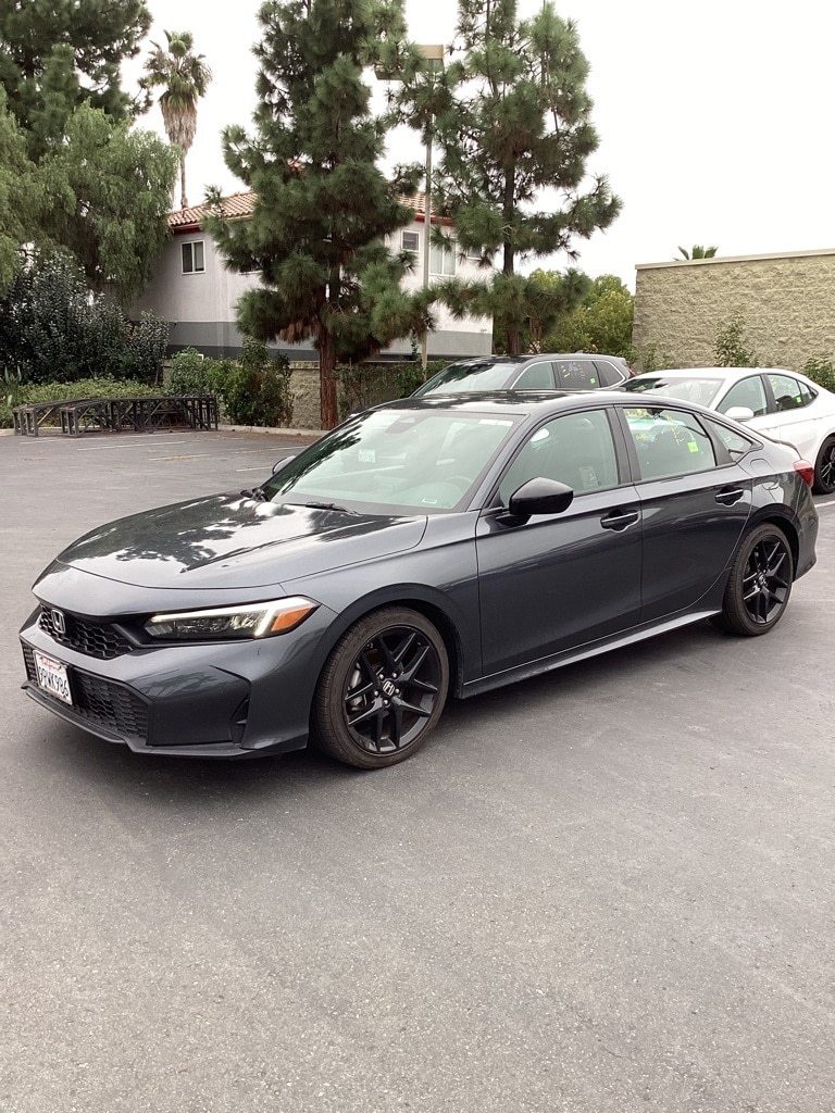 2025 Honda Civic Sport's photo