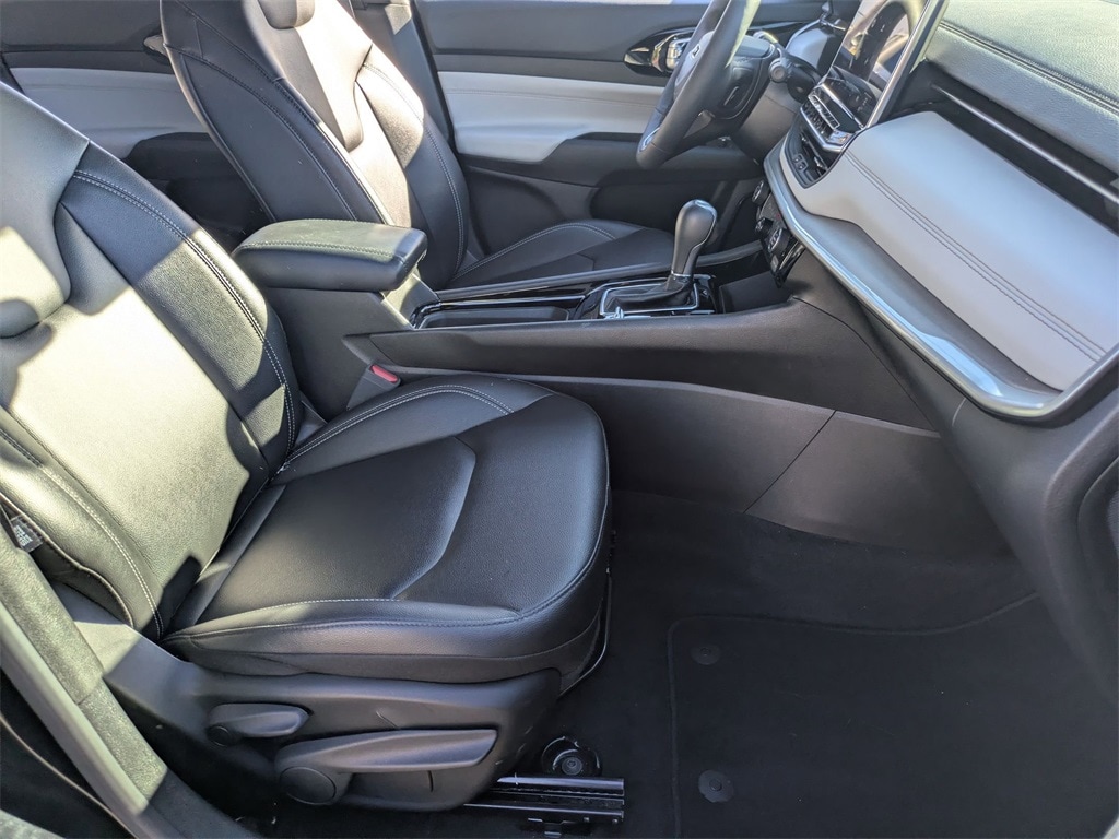 Thumbnail: 2025 Jeep Compass - 29