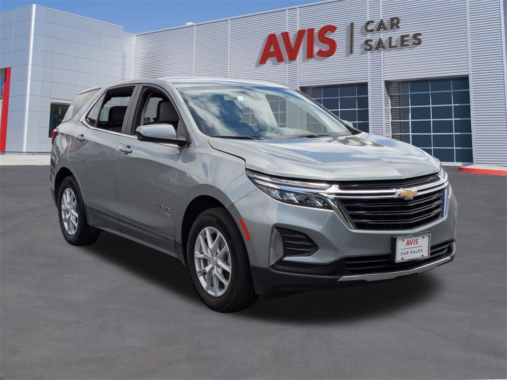 Thumbnail: 2023 Chevrolet Equinox - 3