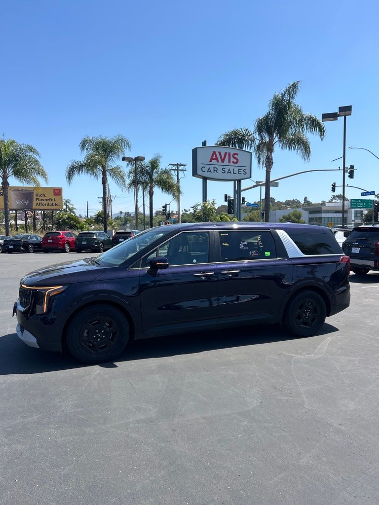 Thumbnail: 2025 Kia Carnival - 3