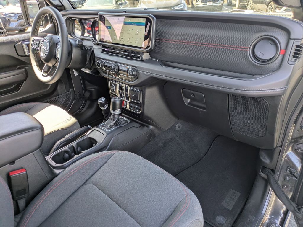 Thumbnail: 2025 Jeep Wrangler - 30