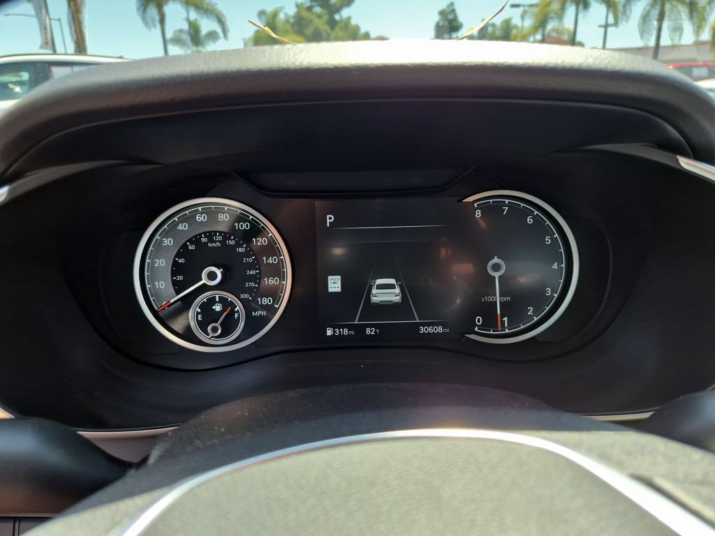 Thumbnail: 2025 Genesis G70 - 16