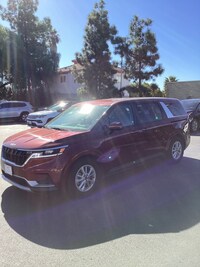 2024 Kia Carnival LX -
                  Vista, CA