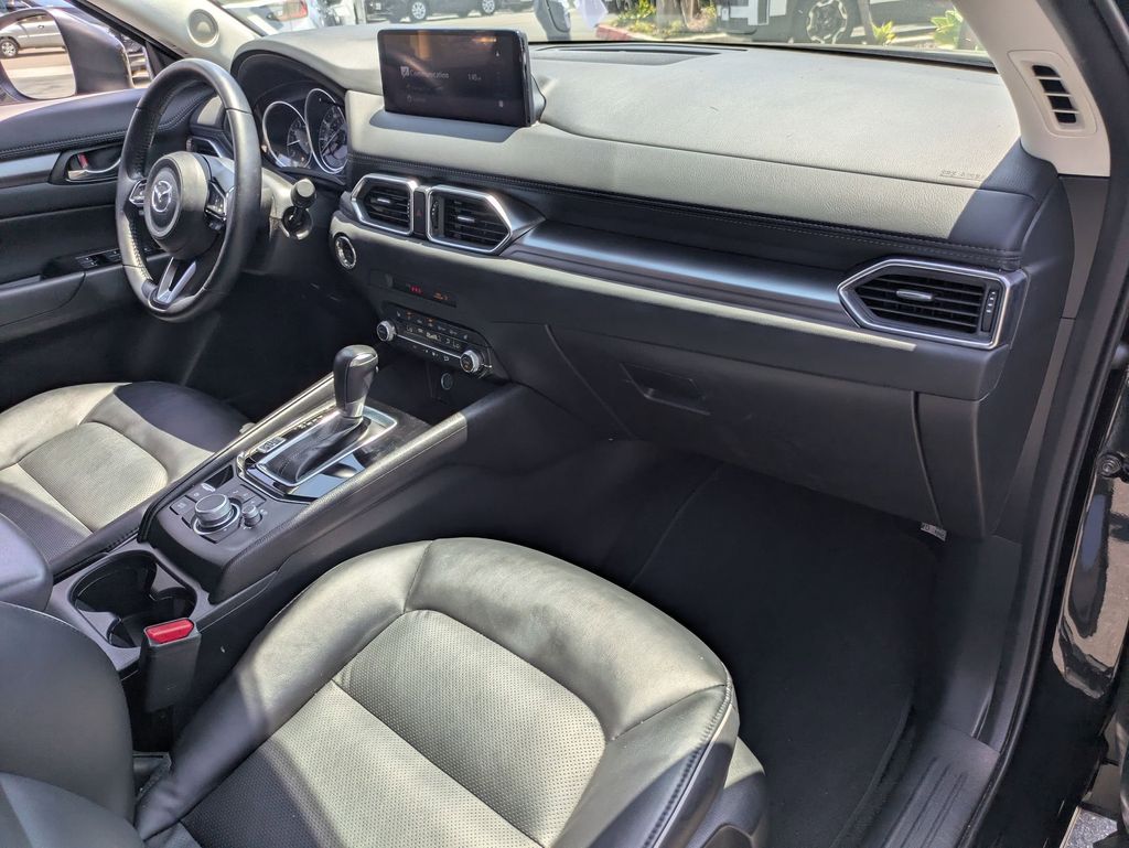 Thumbnail: 2025 Mazda CX-5 - 30