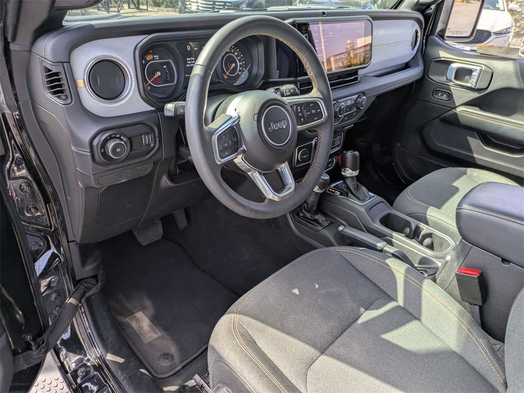 Thumbnail: 2024 Jeep Wrangler - 15