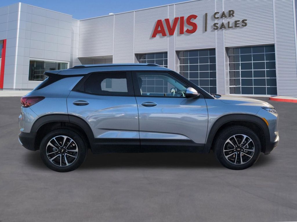 Thumbnail: 2025 Chevrolet TrailBlazer - 5