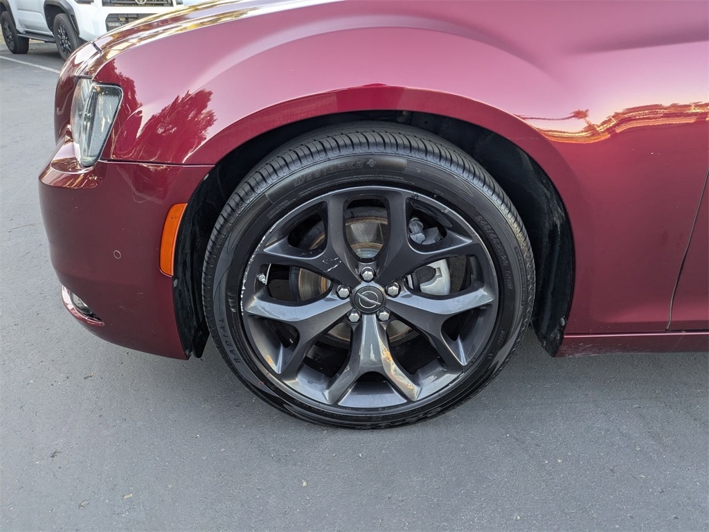 Thumbnail: 2023 Chrysler 300 - 13