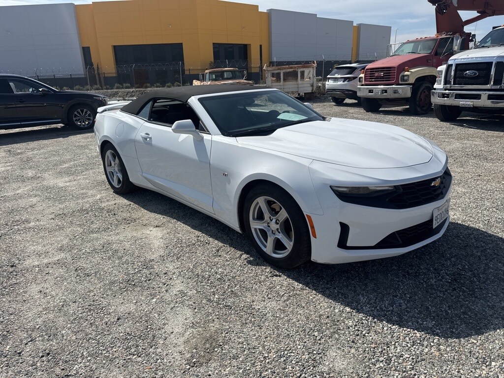 2023 Chevrolet Camaro 1LT photo 3