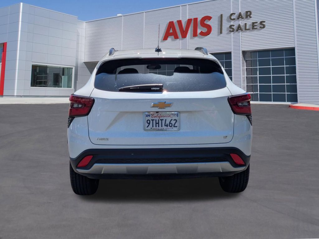 Thumbnail: 2025 Chevrolet Trax - 7