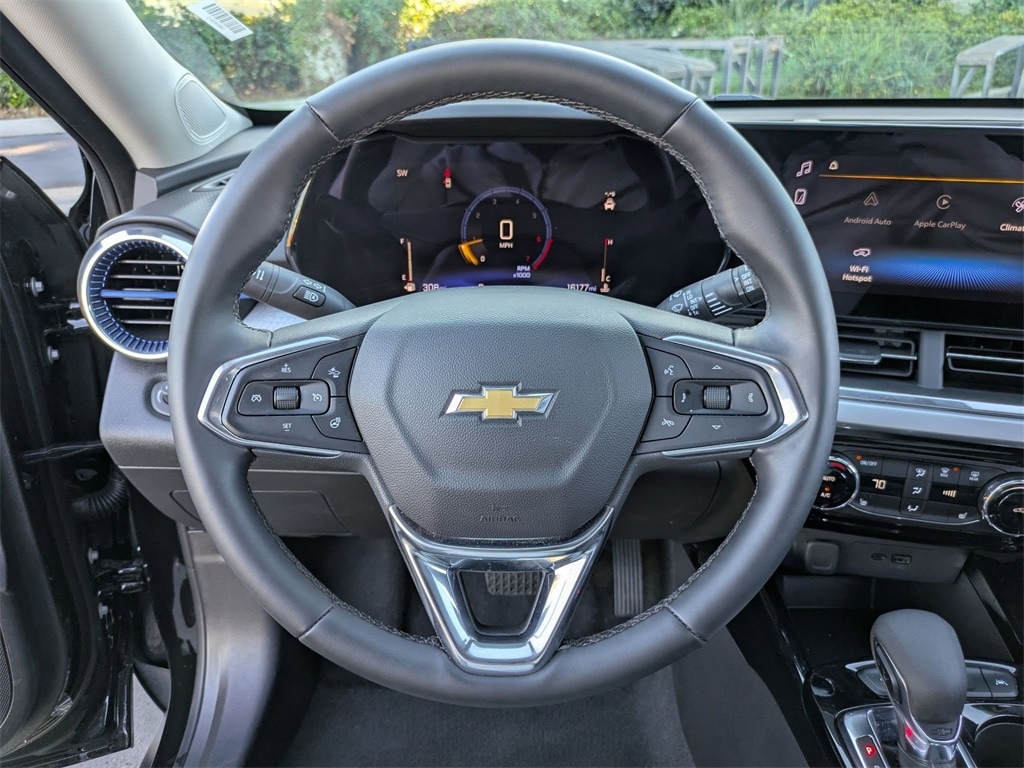 Thumbnail: 2025 Chevrolet Trax - 18