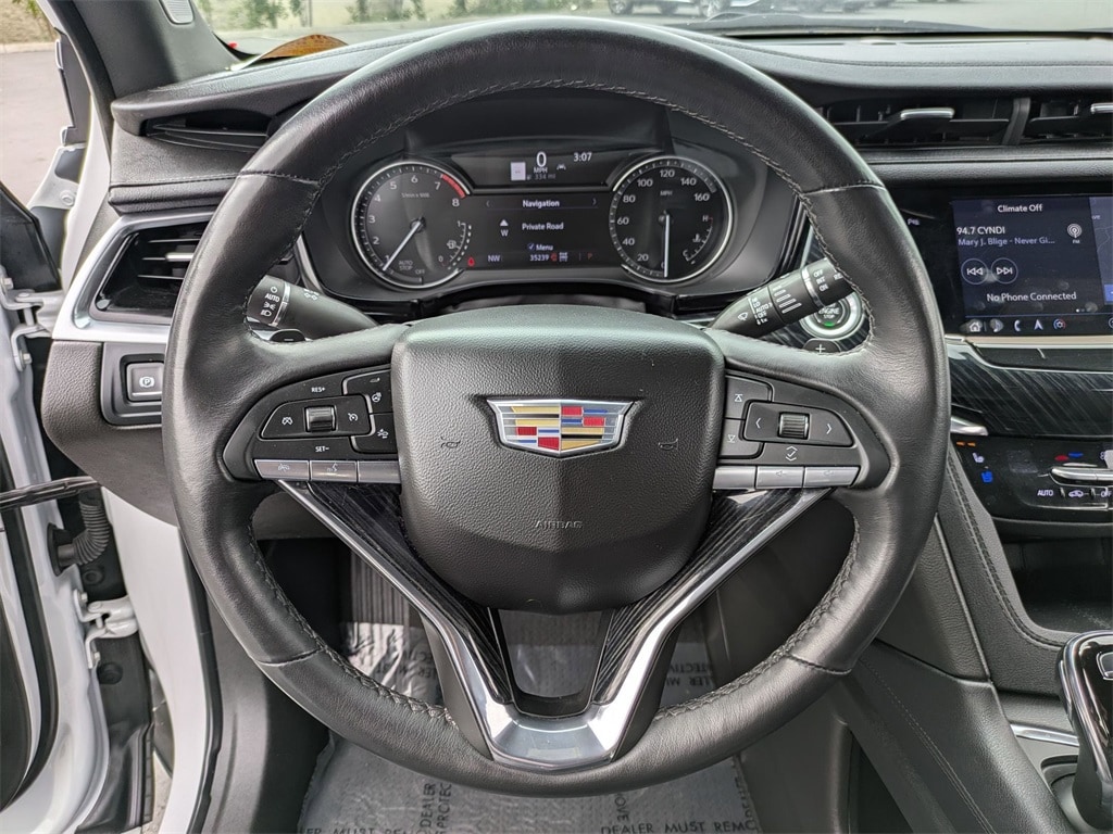 Thumbnail: 2023 Cadillac XT6 - 19
