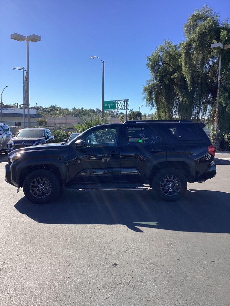 Thumbnail: 2025 Toyota 4Runner - 6