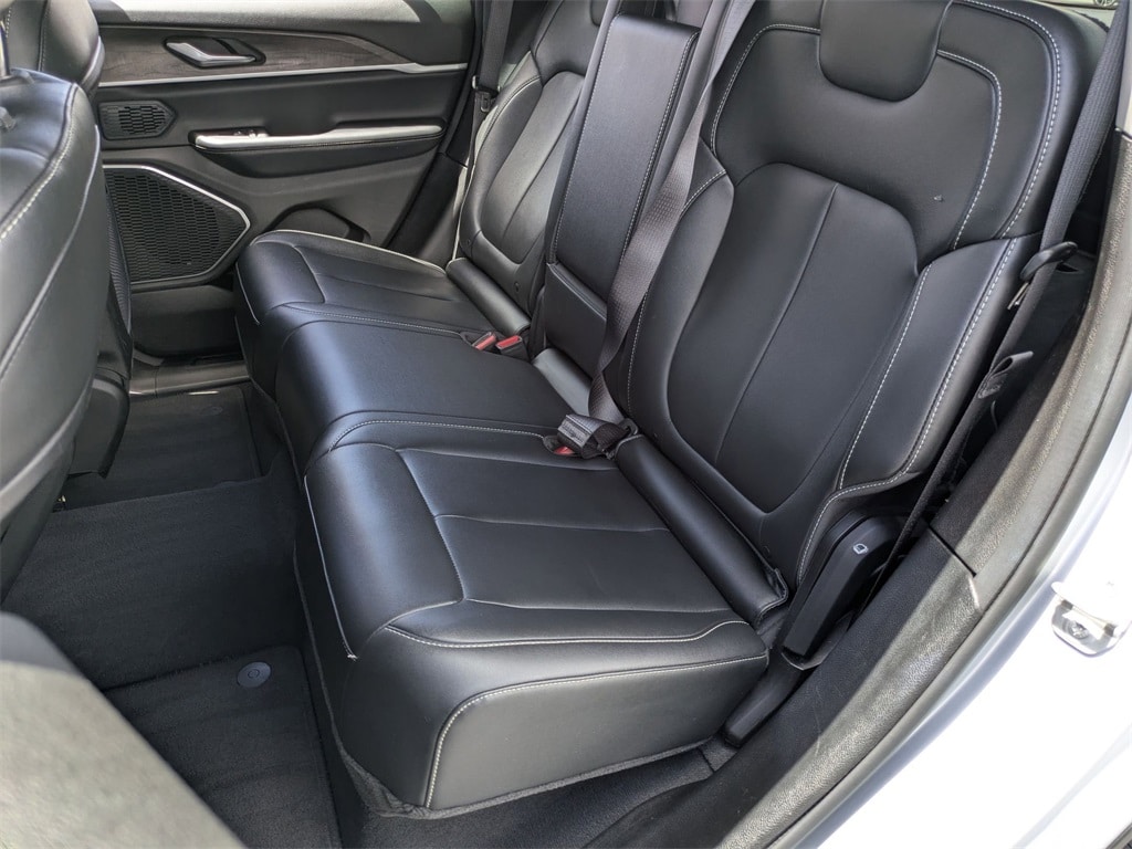 2023 Jeep Grand Cherokee 4xe 28