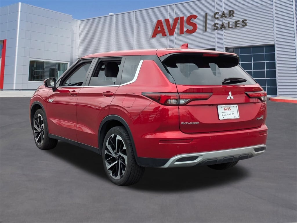 Thumbnail: 2023 Mitsubishi Outlander - 9