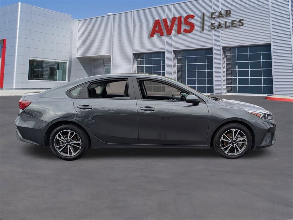 Thumbnail: 2024 Kia Forte - 5