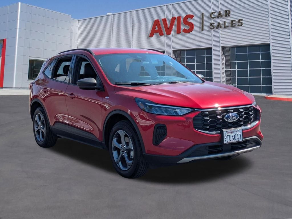 Thumbnail: 2025 Ford Escape - 3