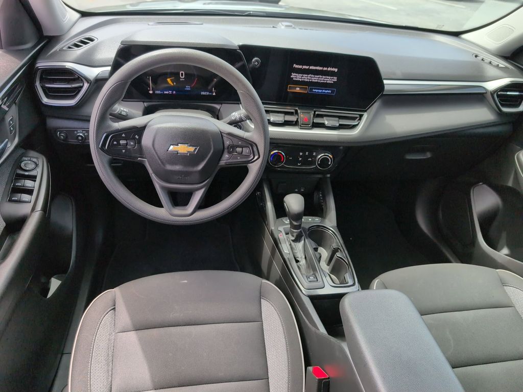 Thumbnail: 2025 Chevrolet TrailBlazer - 26