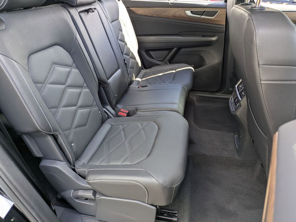 Thumbnail: 2025 Volkswagen Atlas - 31