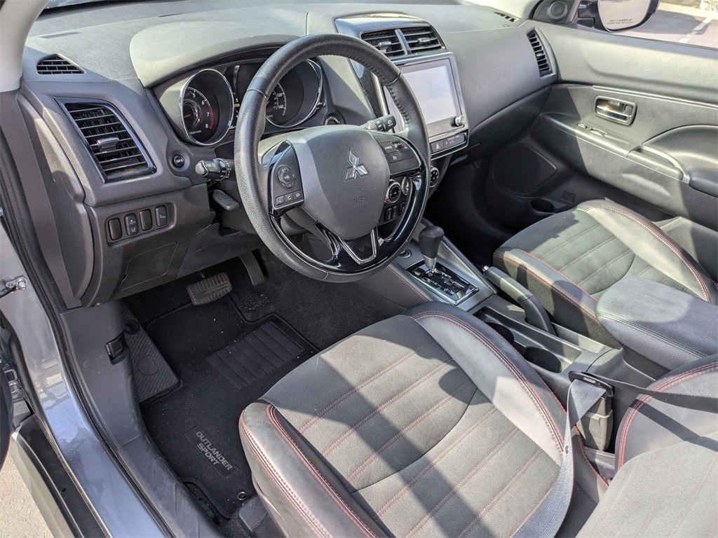 Thumbnail: 2024 Mitsubishi Outlander Sport - 17