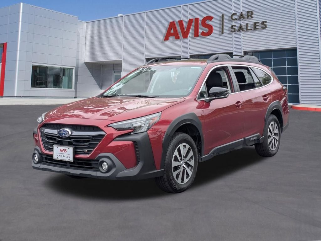 2025 Subaru Outback Premium's photo