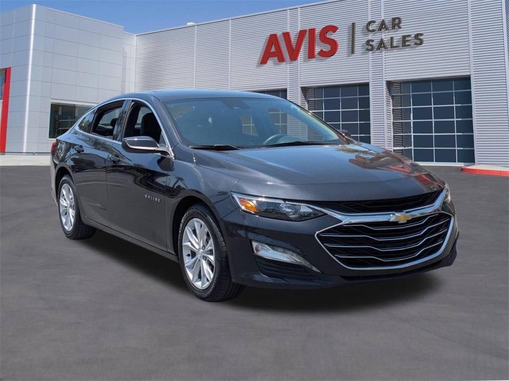 Thumbnail: 2023 Chevrolet Malibu - 3