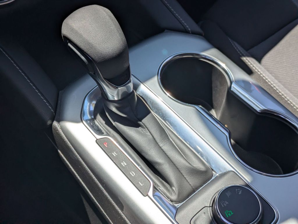 Thumbnail: 2025 Chevrolet Blazer - 23