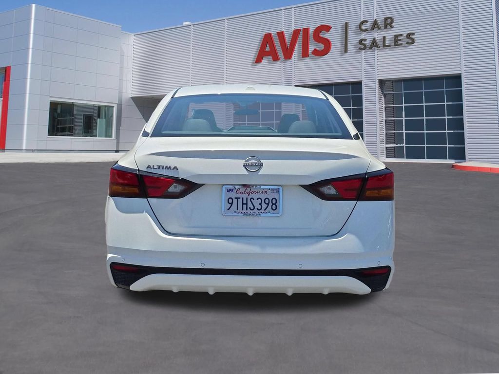 Thumbnail: 2025 Nissan Altima - 7