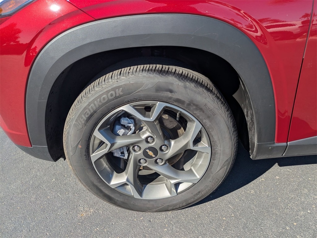 Thumbnail: 2025 Chevrolet Trax - 13