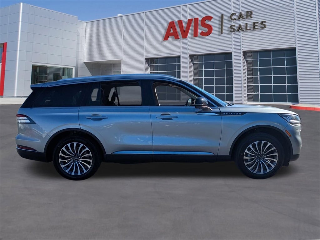 Thumbnail: 2024 Lincoln Aviator - 5