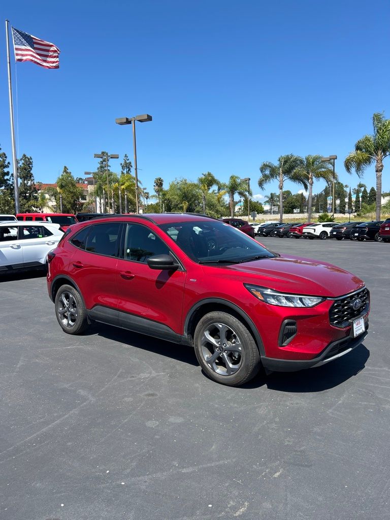 Thumbnail: 2025 Ford Escape - 6