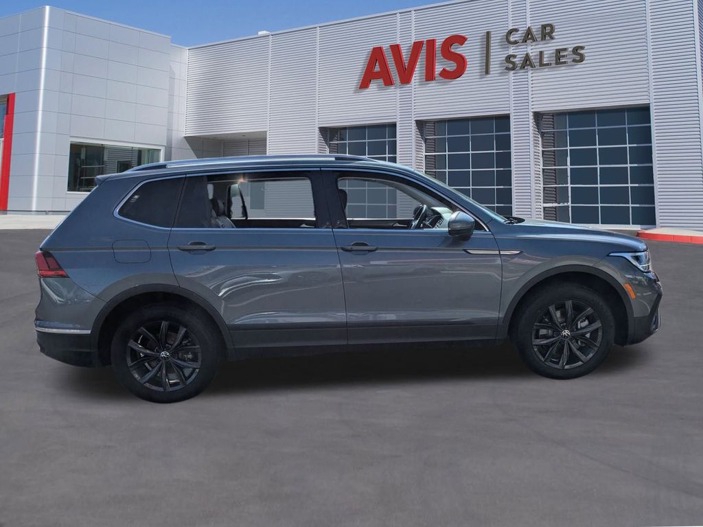 Thumbnail: 2024 Volkswagen Tiguan - 5