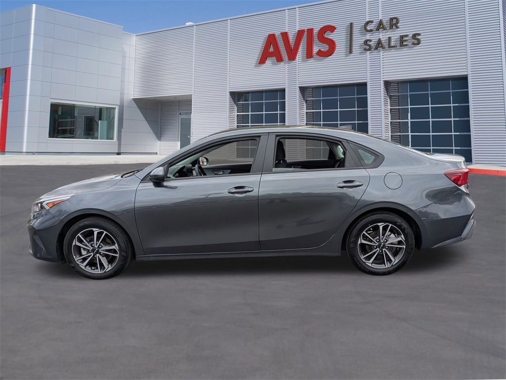 Thumbnail: 2024 Kia Forte - 10