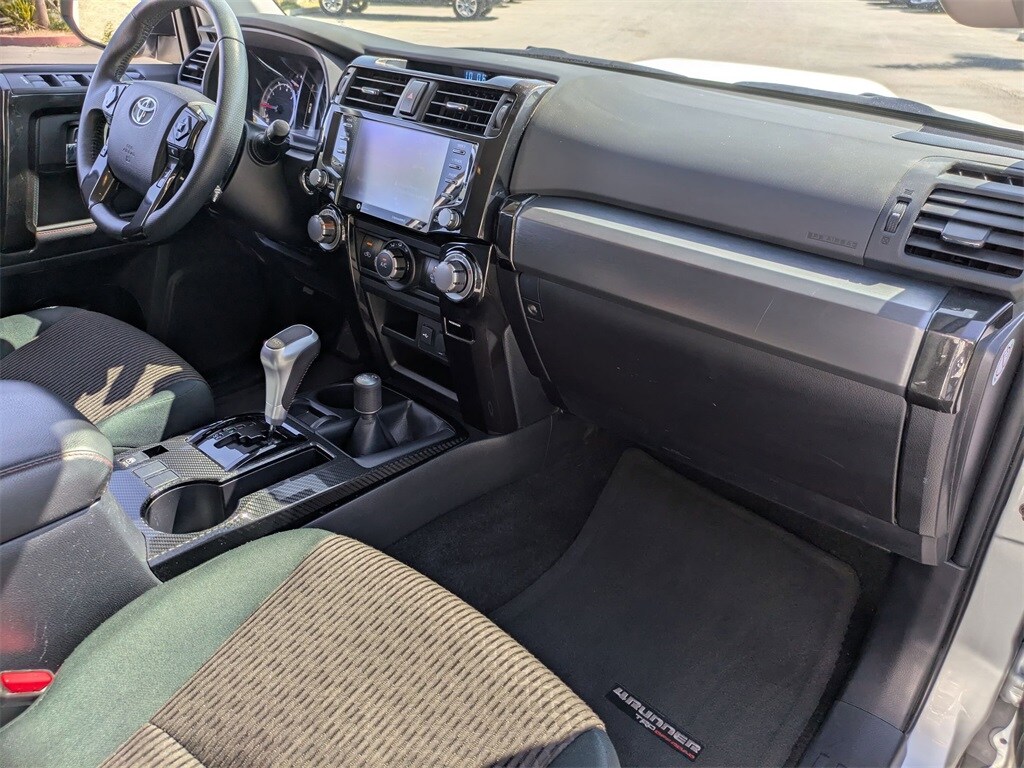 Thumbnail: 2024 Toyota 4Runner - 32
