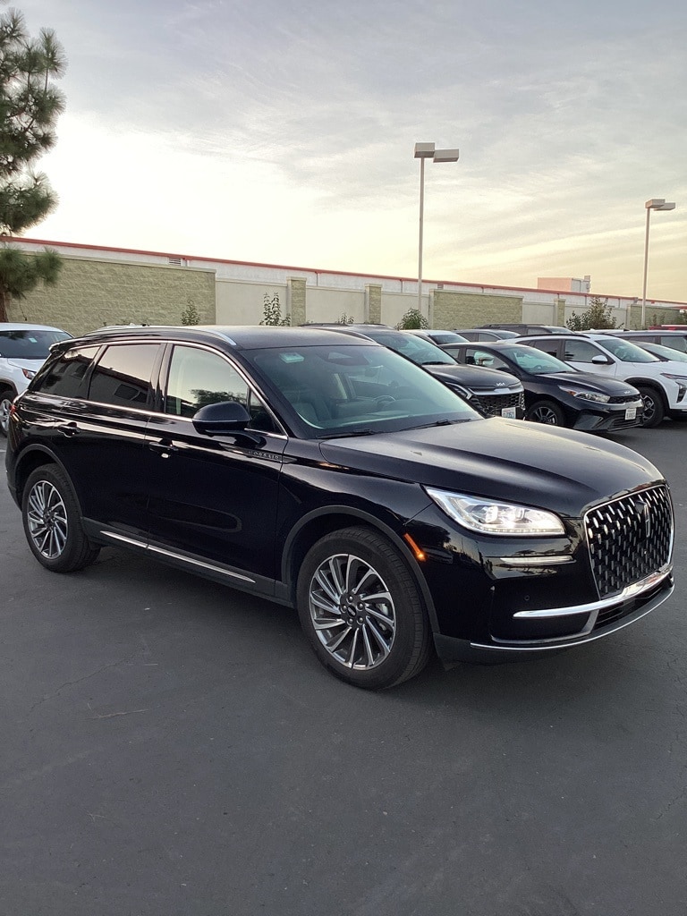 Thumbnail: 2024 Lincoln Corsair - 4