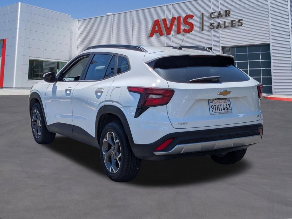Thumbnail: 2025 Chevrolet Trax - 9