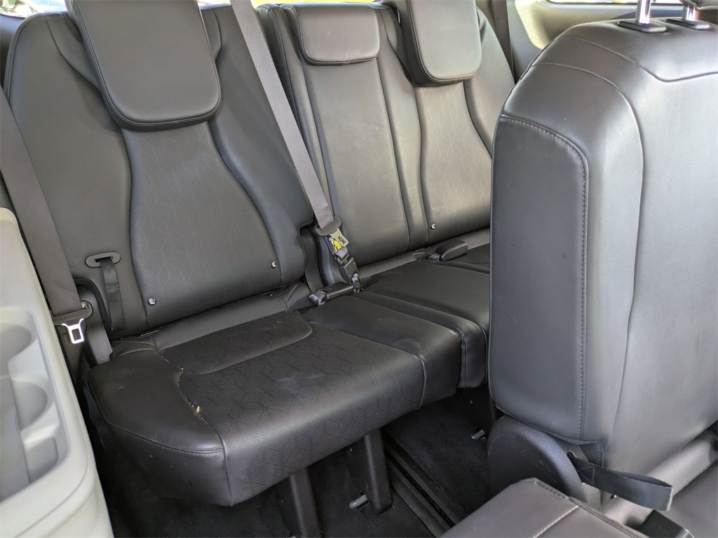 Thumbnail: 2024 Kia Carnival - 29